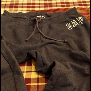 Gap sweats